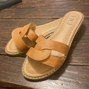 Unworn Vici tan sandals